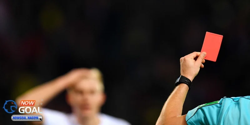 Khái niệm và cách hoạt động cơ bản của kèo thẻ đỏ